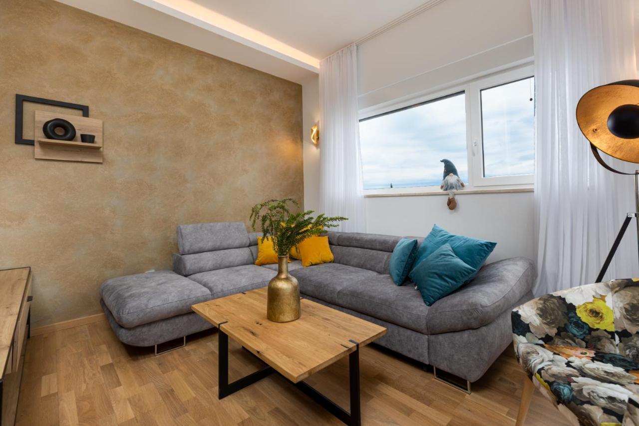 Apartment Muzini Malinska Luaran gambar